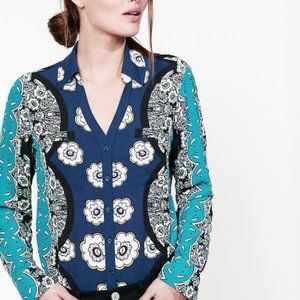 EXPRESS Original fit floral Portofino shirt in size Medium.